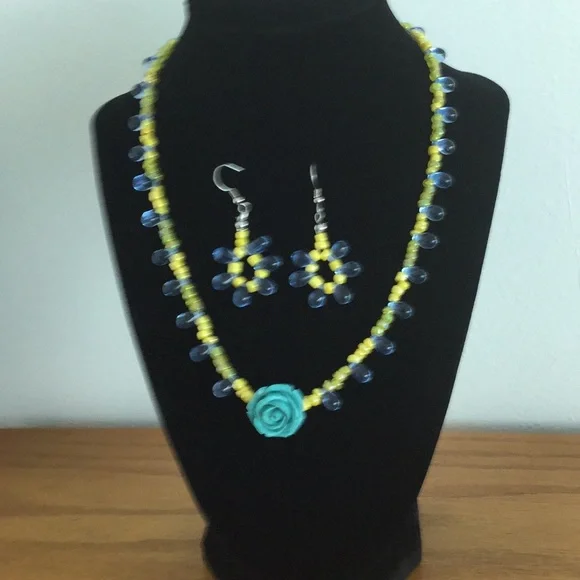 🌺2for$30Beautiful  glass beads set of necklace &earnings - Picture 5 of 6